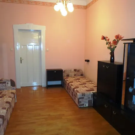 Sissy-home Apartment